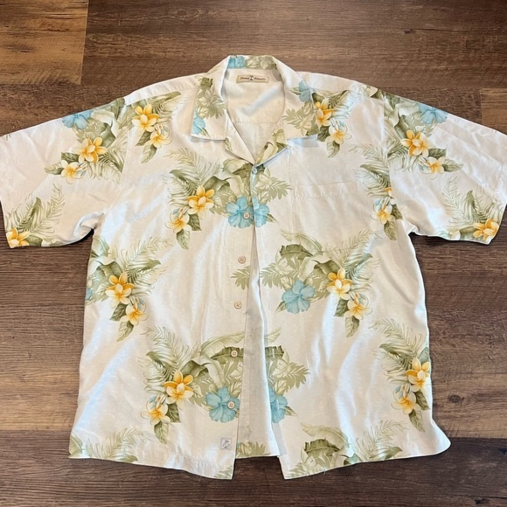 Tommy Bahama 100% silk shirt Mens size extra large cream blue‎ Hawaiian print
